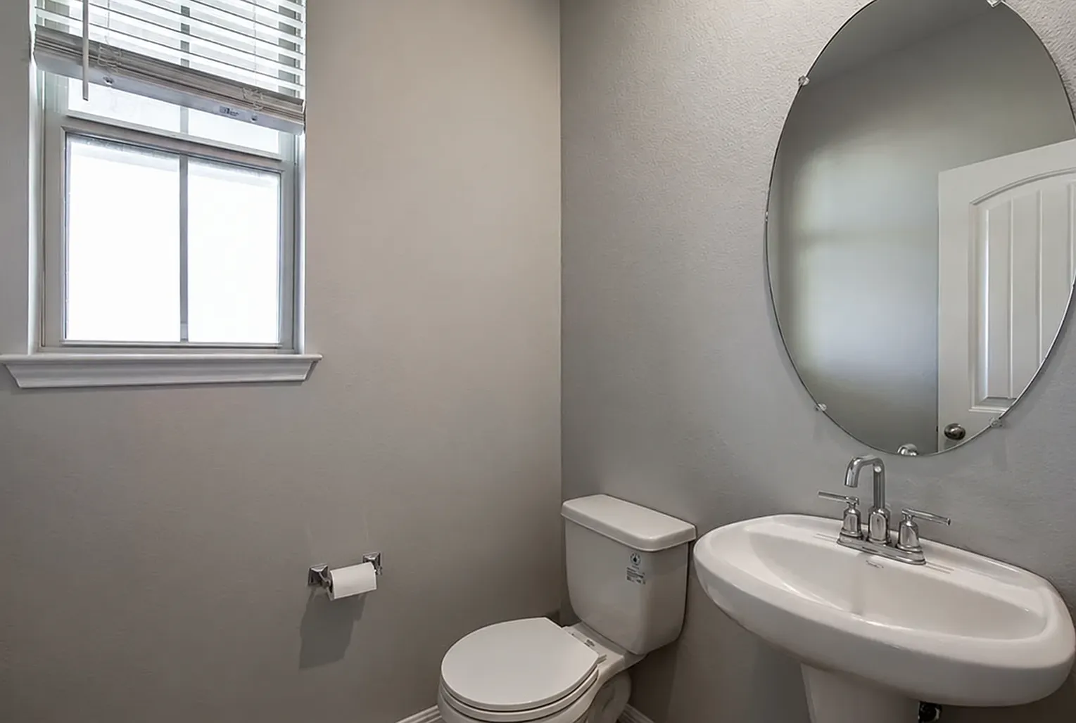 3 bed, 2.5 bath, 1863 sqft, $2,500 — Photo 2