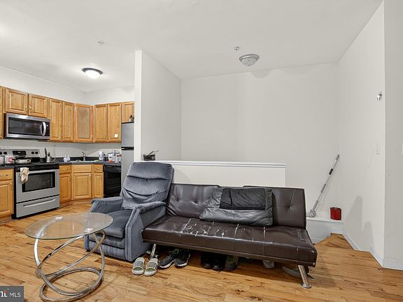 3rd image of 4011 Baring St APT 1