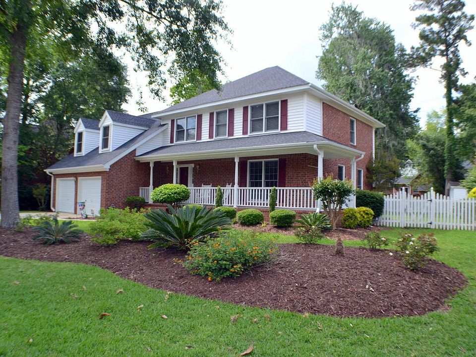 1st image of 324 King Charles Cir