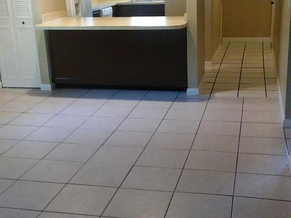 2nd image of 2520 S Oak Ave APT B