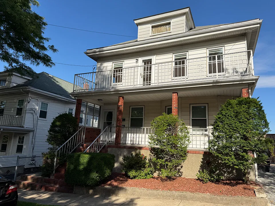 145 Winsor Ave #2