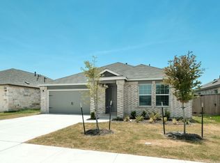 200 Coventry Dr, Hutto, TX 78634