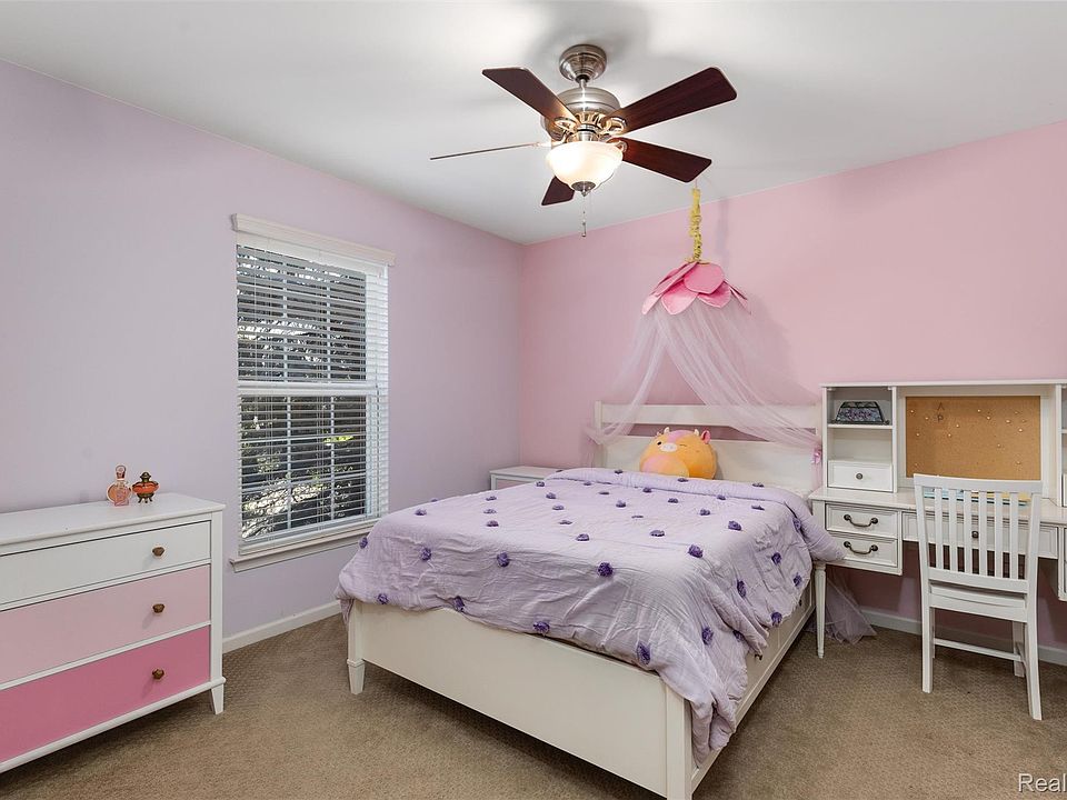 49136 Running Trout Ln, photo 29