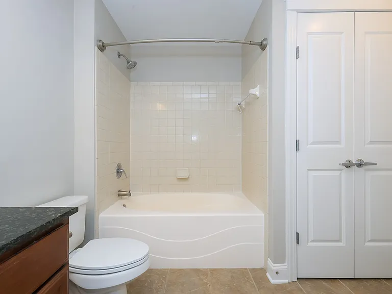 222 Glenwood Ave #410 — Photo 18