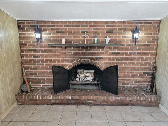 4th image of 129 Glenbridge Ave