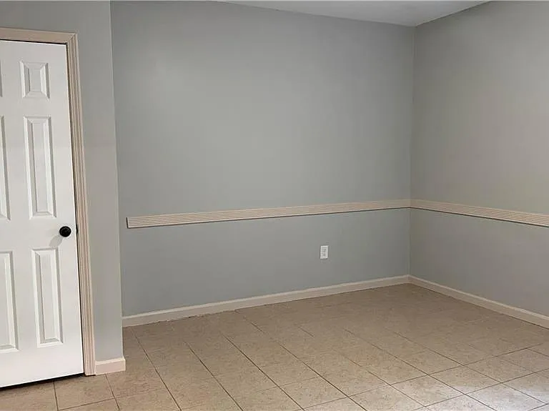 202 Oakwood Cir #B — Photo 18