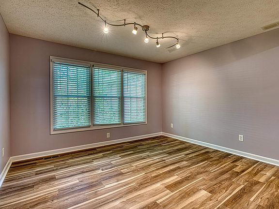 5th image of 4422 S Summercreek Ln