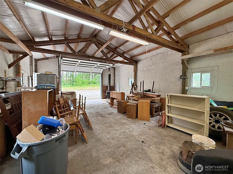 4th image of 153 Valley View Drive