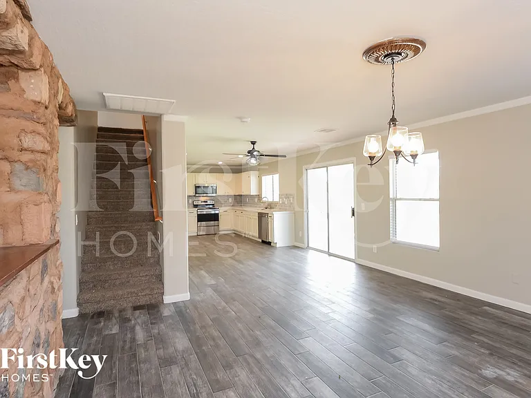 28590 N Obsidian Dr — Photo 5
