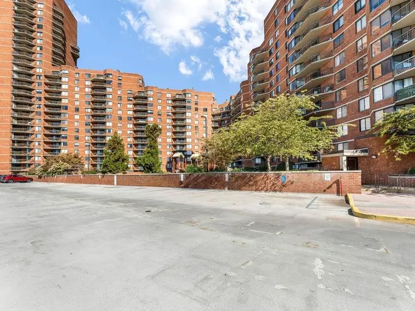 2110 Harmon Cove Tower image 49 of 50