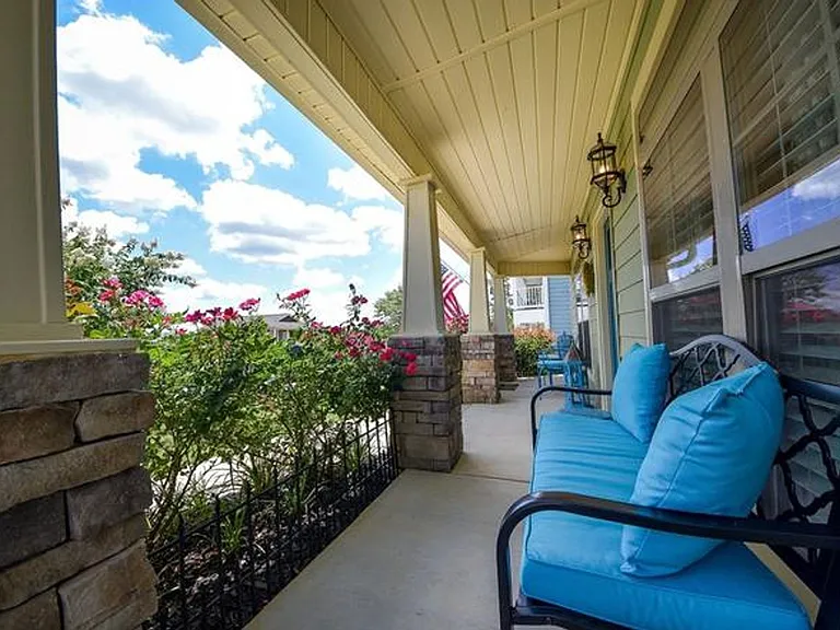 285 Courtland Crest Dr SW — Photo 4