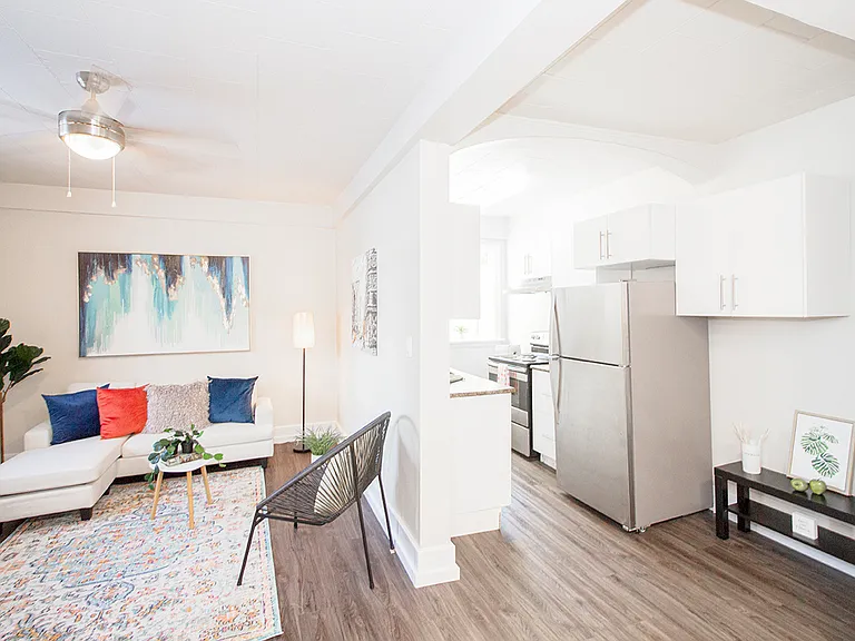 129 Lenore St #14 — Photo 10