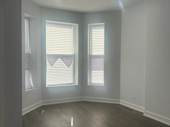 (undisclosed Address), Chicago, IL 60624