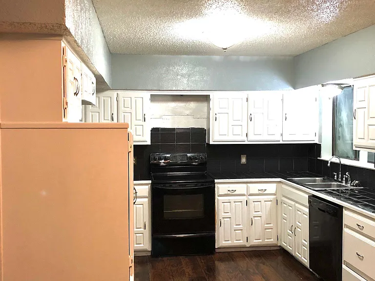 4019 Wind River Dr — Photo 7