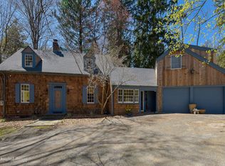 128 Titicus Rd, North Salem, NY 10560