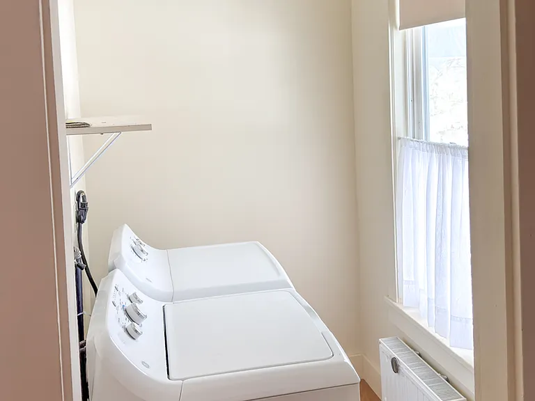 14-16 Maple St #2 — Photo 9