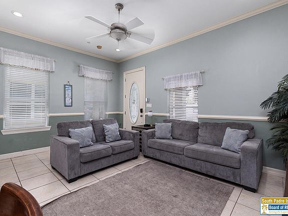 3rd image of 117 E Lantana St Unit 6