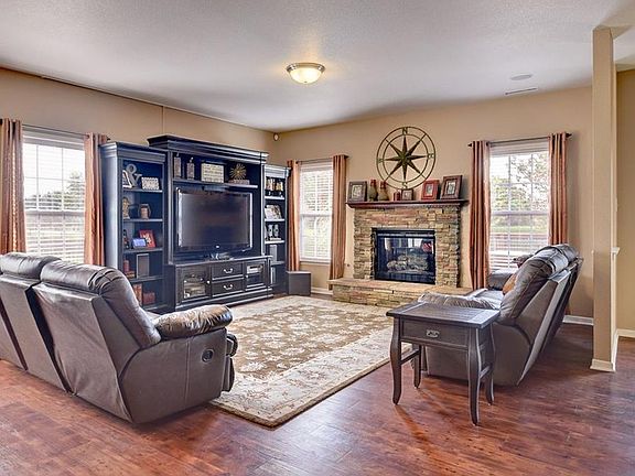 3rd image of 57 Markleville Ln