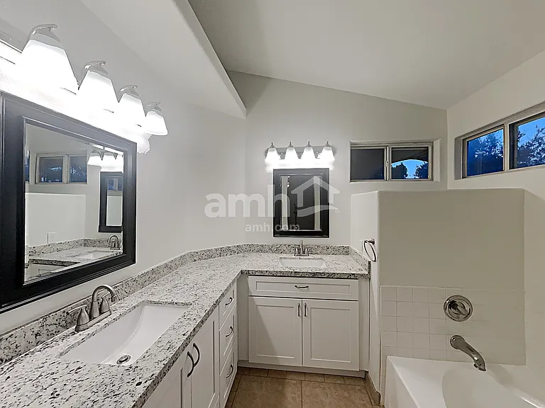 7624 Silver Mallard Ave — Photo 13