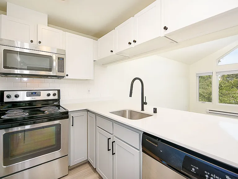 Northlink Apartments — Photo 116