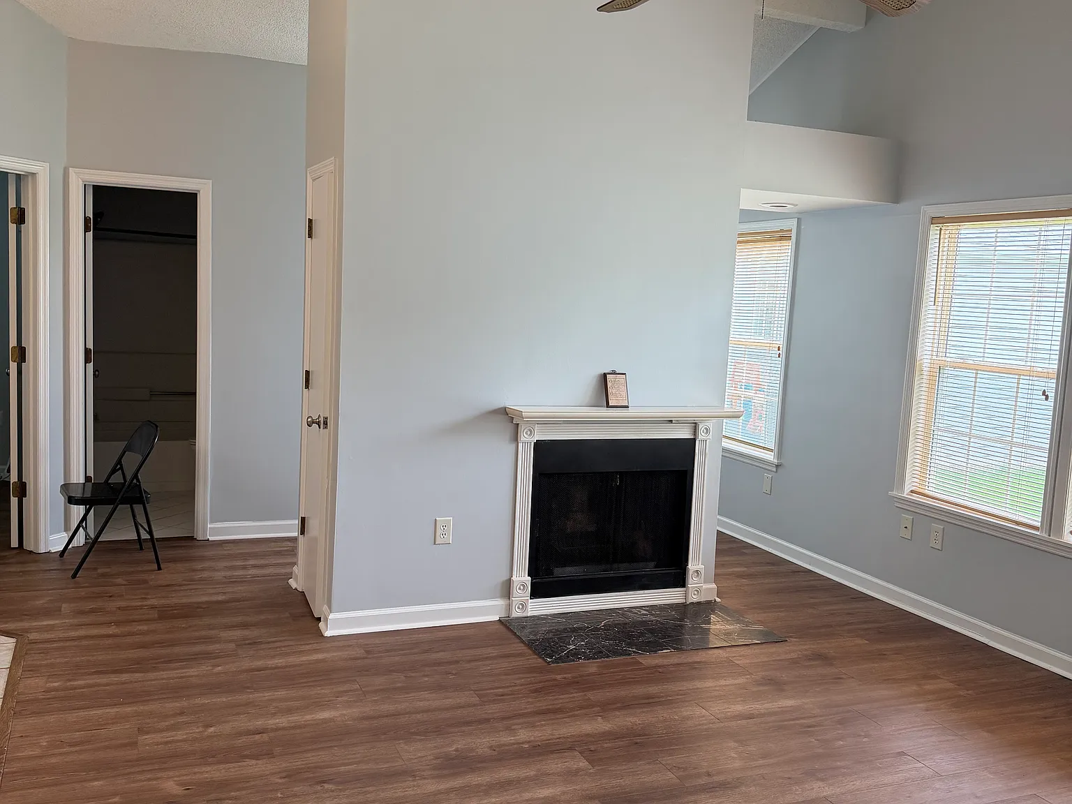 2 bed, 968 sqft, $1,850 — Photo 2