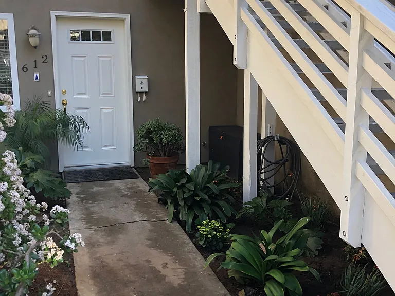 612 Griffith Way #A — Photo 1