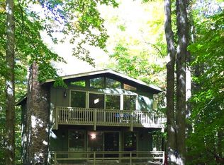 2246 White Oak Trl, Pocono Pines, PA