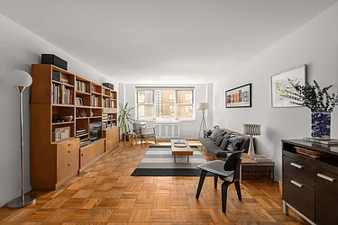 139 East 33rd Street