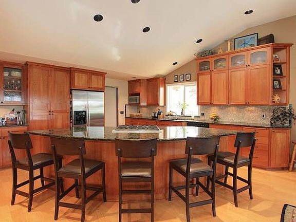 Gourmet Kitchen