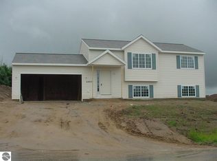 321 Kratky Dr, Traverse City, MI 49686