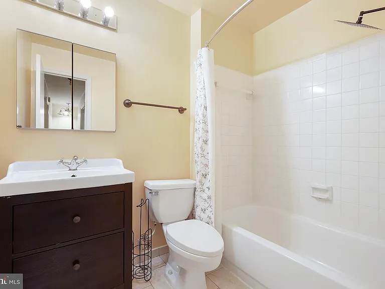 4453 Edan Mae Ct — Photo 16