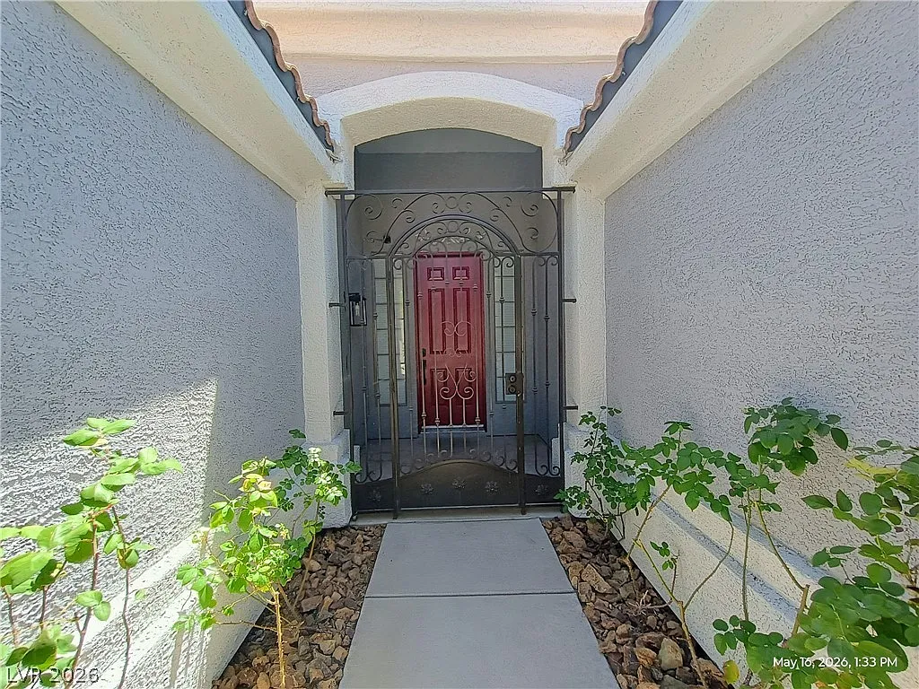 Building Photo - 9805 Pinnacle Pass Dr