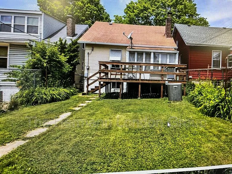 4424 Dewey Ave — Photo 5