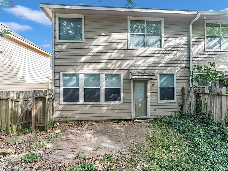 16007 Sandy Path Ln — Photo 47