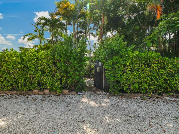 1432 NE 2ND Avenue, Fort Lauderdale, FL 33304