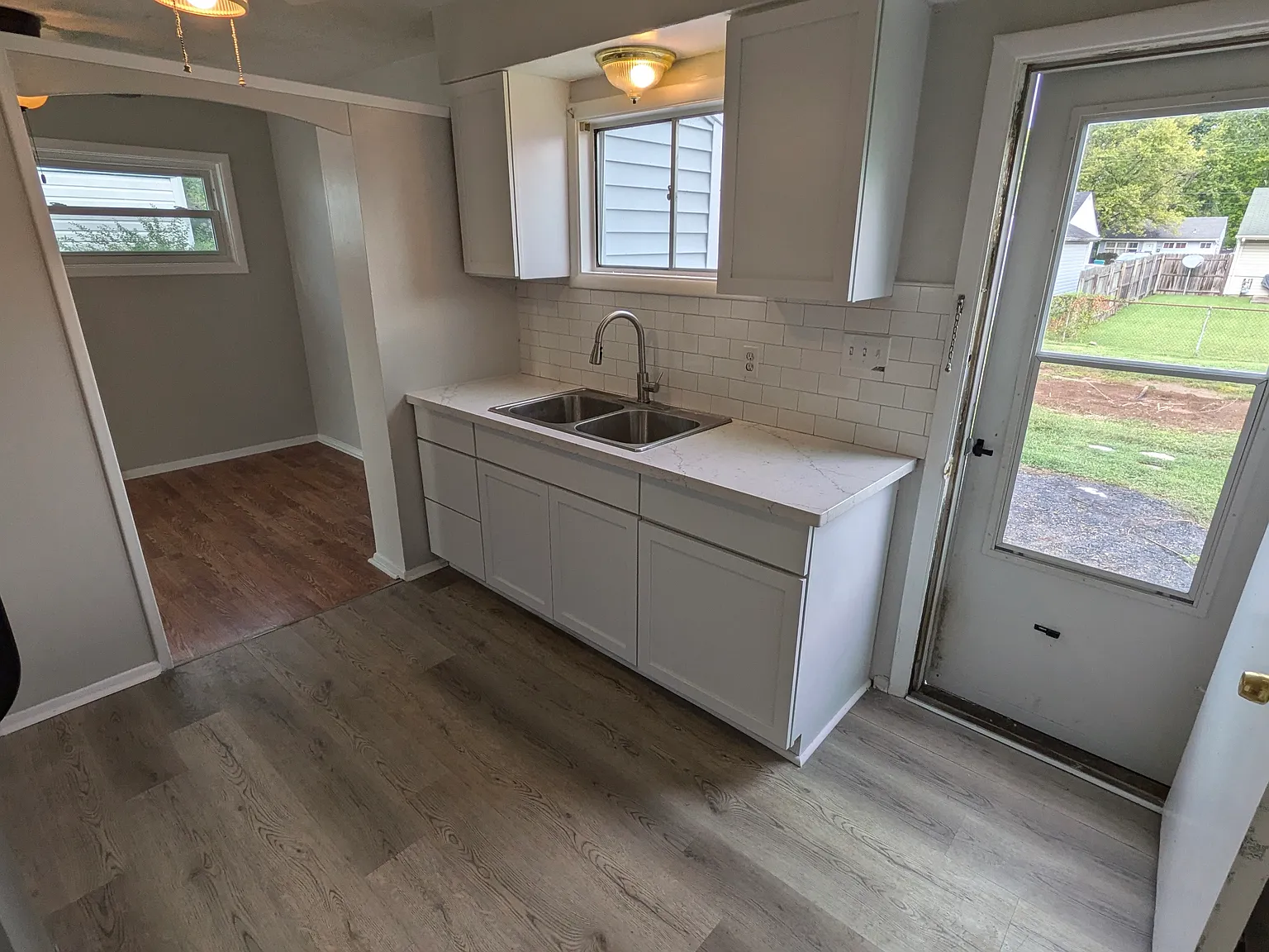 4815 Raven Rd — Photo 2