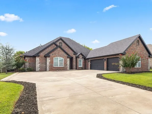 1041 Little Osage Ave, Bentonville, AR 72713