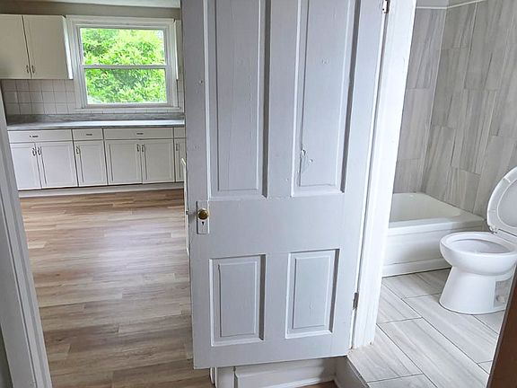 3rd image of 37 Dilworth St #3