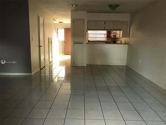 3rd image of 13400 SW 62nd St APT A103