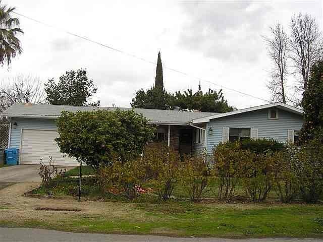 1st image of 1081 Hedge Ave