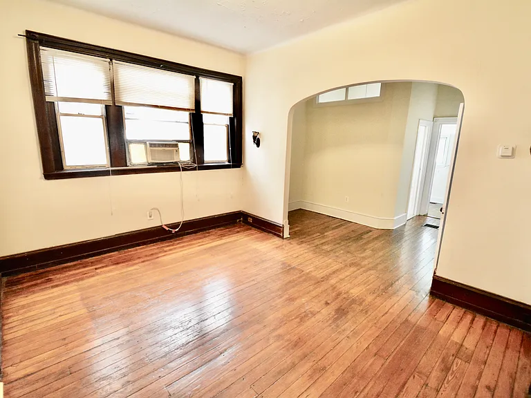 218 W Penn St #1 — Photo 11