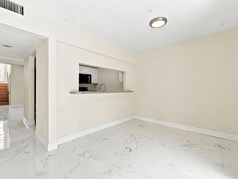 5120 Elmhurst Rd #A — Photo 25