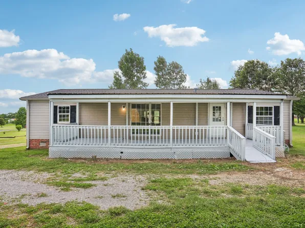 135 Lbj Dr, Gallatin, TN 37066