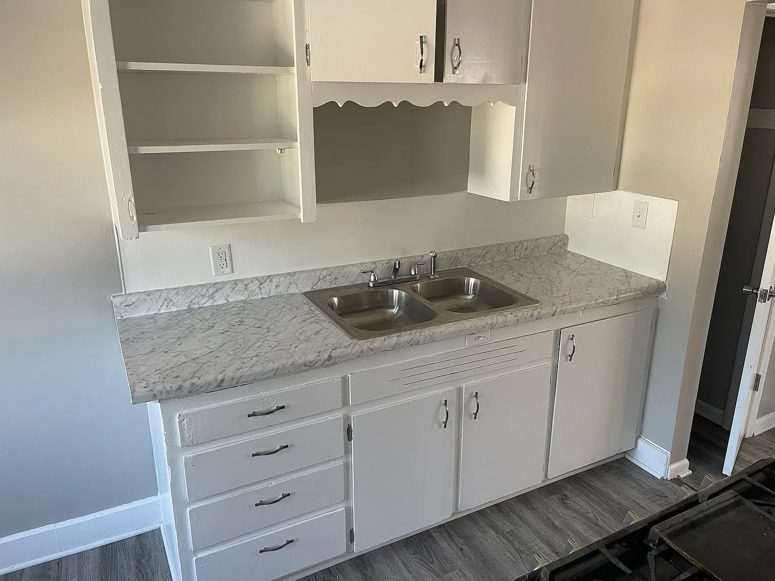 3 bed, 925 sqft, $1,300 — Photo 4