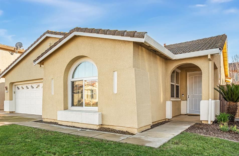 1st image of 2936 Mahaska Way