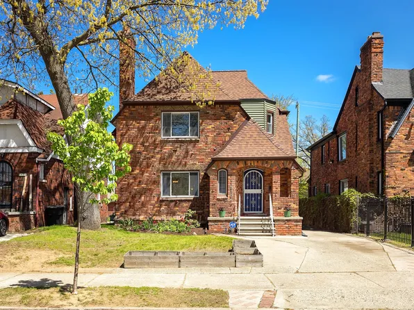 18106 Roselawn St, Detroit, MI 48221