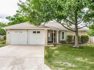 306 Meadowcreek Cir, Round Rock, TX 78664