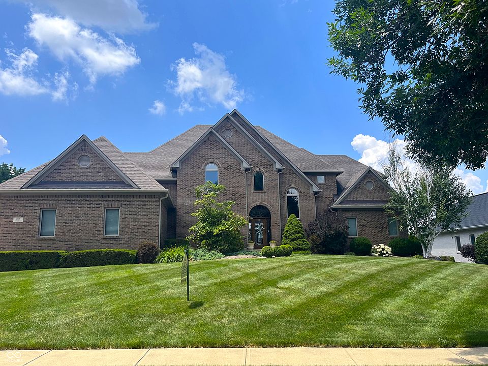 2nd image of 2126 Caledonian Ct