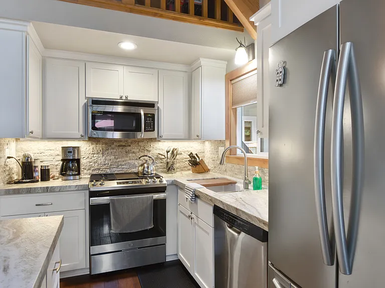 620 McKinney Creek Rd — Photo 5