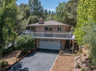 22561 Sunset Ridge Dr, Auburn, CA 95602